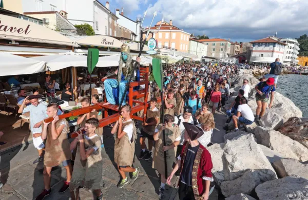 Utrinek s pomorskega krsta leta 2019
