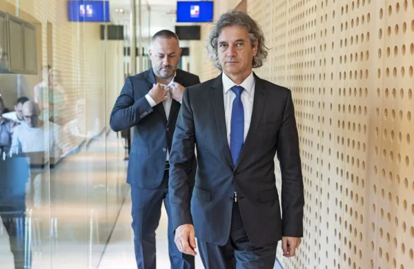 Zdravstveni minister Danijel Bešič Loredan, ki stopa za premierjem Robertom Golobom, je s svojo ekipo takoj poskrbel za 
pripravo zakona za stabilizacijo zdravstva in skrajšanje čakalnih 
vrst. 