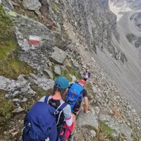 Švicarski del poti  je postregel s številnimi prepadnimi odseki.