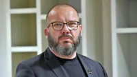 Marko Strle je po odhodu iz Centra za komunikacijo, sluh in govor 
Portorož nastopil novo delovno delovno mesto na Zavodu RS za 
šolstvo.