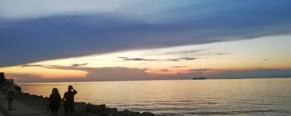 

Naj vas ne vznemiri, če si sanj ne morete zapomniti vsak dan.

