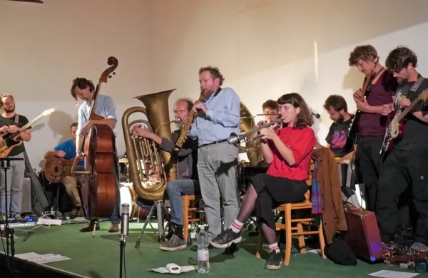 Festival je sklenil koncert  delavnice, ki jo je vodil švedski tubist Per-Åke Holmlander.  