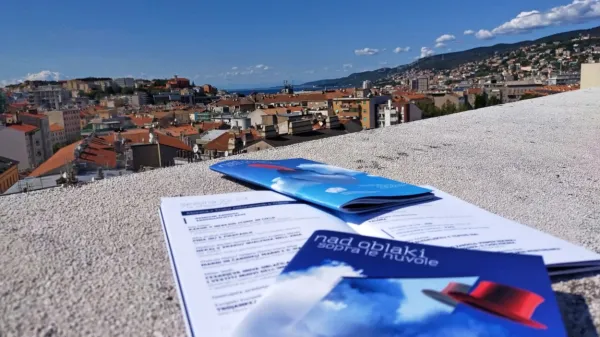 Nova gledališka sezona v Trstu obsega 15 predstav, a tudi veliko 
izvenabonmajskih dramskih, literarnih, plesnih in glasbenih dogodkov. 