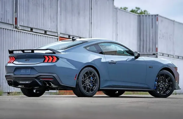 V ZDA med kupce pripelje prihodnjo pomlad, k nam v Evropo pa 
šele v začetku leta 2024.