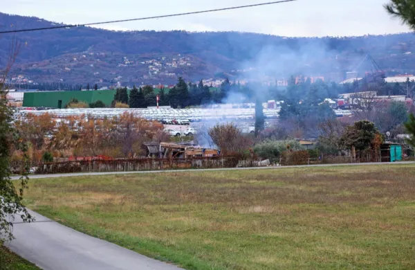 Kmalu bo minilo eno leto, kar so se morali uporabniki posloviti od 
svojih vrtičkov v bližini vojašnice, vendar do izmenjave zemljišč 
med občino in obrambnim ministrstvom še ni prišlo.