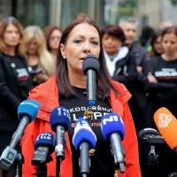 Zaposleni na RTVS zaostrili stavko, protest tudi na Trgu republike