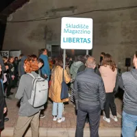 10. Izis vabi v koprski Libertas k odkrivanju, kar je očem skrito