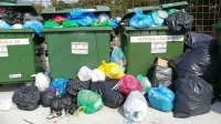Ker tri četrtine podjetij ne plačuje smetarine, njihovi odpadki 
pogosto končajo na ekoloških otokih.