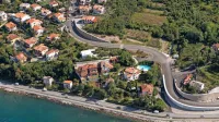 V Žusterni se komunalne odplake približno 20 hiš na območju 
Moleta še vedno stekajo v greznice, a kmalu ne bo več tako.
