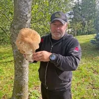 Robert Knafelc z jurčkom “kapitalcem”