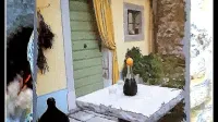 V knjigi je zbranih okrog 60 prispevkov.