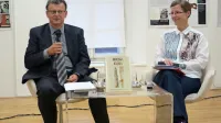 Predsednik Slovenske matice  Aleš Gabrič  je z urednico Milanko 
Trušnovec odlično Idrijsko knjigo predstavil množičnemu občinstvu.