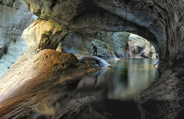 Osrednji del biosfernega območja Kras se razprostira nad podzemnim sistemom Škocjanskih jam.