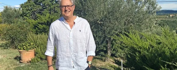 Strokovnjak za promet Marko Pavliha vidi dolgoročno rešitev za vse večjo prometno 
obremenitev v bolj razvejani, širši in digitalizirani avtocestni infrastrukturi.