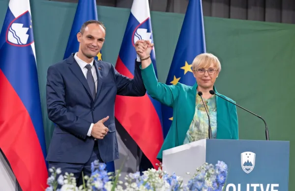 Anže Logar (levo) in Nataša Pirc Musar. Eden od njiju bo 23. decembra nasledil Boruta Pahorja.