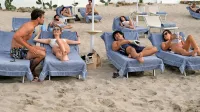 Avtor HBO-jeve uspešnice Beli lotus je v drugi sezoni preselil 
dogajanje z rajskega otoka Maui na romantično Sicilijo.
