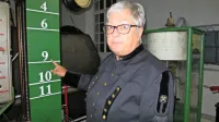 Tatjana Dizdarević pojasnjuje, kako morajo ravnati z rudniškimi 
jaški, da se Idrija ne bi začela pogrezati.