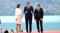 Borut Pahor je po zaključku predsedniškega mandata pripravljen 
obnoviti članstvo v SD.