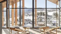 Hotel de Len je zmagal v kategorije “Snow Queen”, ki je namenjena 
prav hotelom v gorah.