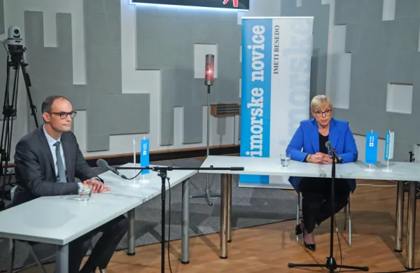 Zadnji teden se Anže Logar in Nataša Pirc Musar udeležujeta 
številnih soočenj. V ponedeljek sta bila na soočenju Primorskih 
novic in Radia Koper. Ključni, ki naj bi dosegli največji krog 
gledalcev, pa bosta danes in jutri na televizijah RTV Slovenija in 
Pop  TV. 