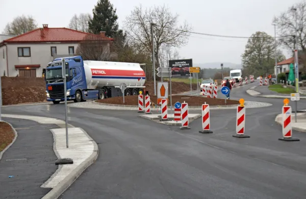 Novo krožišče v Gradišču bo prispevalo k večji pretočnosti 
prometa in varnosti  udeležencev v prometu.