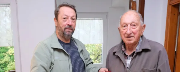 Urednik fotografije Primorskih novic Leo Caharija in Boris Ferlat 
(desno)