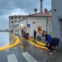 Izola