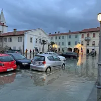 Izola