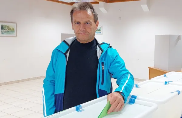 Valter Mlekuž je prejel  55,11 odstotka glasov.