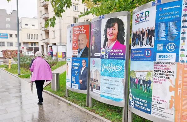 Primerjava kaže, da so tako po številu županov kot mandatov v 
občinskih svetih zmagovalke volitev lokalne liste. 
