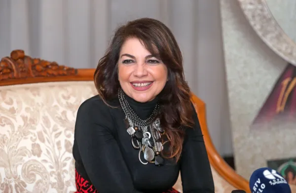Cristina D'Avena je po koncertu na srečanju z novinarji med 
drugim povedala, da le izjemoma gostuje v tujini, saj ne potuje z 
letalom.