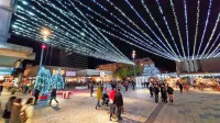 Lanskoletni praznični utrinek z Bevkovega trga