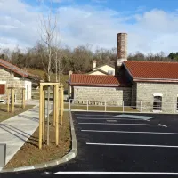 V obnovljenem objektu nekdanje vodne črpalke v Klancu pri 
Kozini je zaživela informacijska točka.