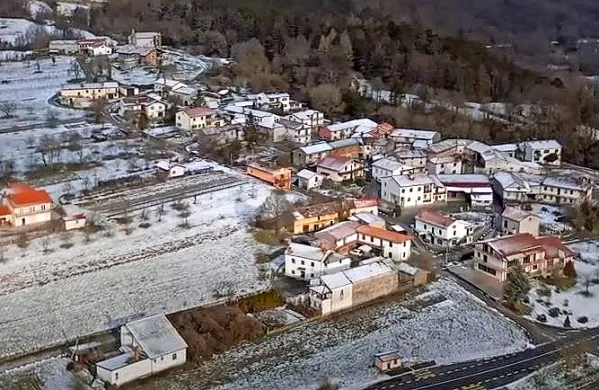 V Divači sta županska kandidatka in kandidat nekoliko zaostrila 
retoriko.