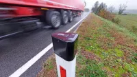Zvočna odvračala, ki na Primorskem divjad odganjajo med drugim 
na odseku med Ozeljanom in Vogrskim, so trke z divjadjo 
zmanjšala za 30 odstotkov. 