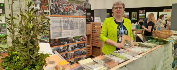 Alenka Zgaga povezuje, raziskuje in promovira Baško grapo, 
Tolminsko in Posočje. 