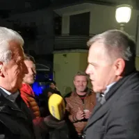 Odhajajoči izolski župan Danilo Markočič (desno) je čestital 
svojemu nasledniku Milanu Bogatiču.