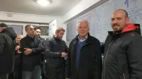 Milan Bogatič (drugi z desne) je v drugem krogu županskih volitev 
še povečal prednost pred  dosedanjim županom Danilom Markočičem.