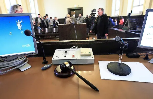 S stavko ne želijo kopičiti zaostankov, zato sodniki razmišljajo o 
drugačni obliki pritiska. 