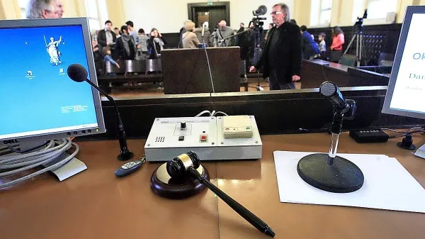 S stavko ne želijo kopičiti zaostankov, zato sodniki razmišljajo o 
drugačni obliki pritiska. 