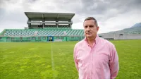 Adrijan Fegic z zanimanjem spremlja dogajanje na svetovnem 
prvenstvu.   
