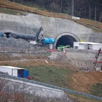 Marca prihodnje leto vendarle konec motečega miniranja