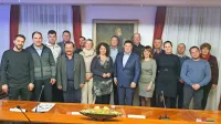 Novi občinski svetniki po načrtih župana Mihe Stegla ne bodo 
“sejali” le v Kanalu, ampak tudi drugod in pred več ljudmi.