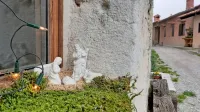 Jaslice po skritih kotičkih srednjeveške vasi