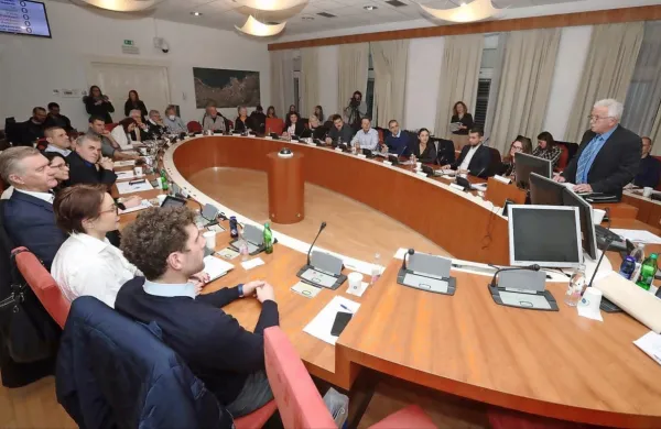 Bogatič je napovedal, da bo posebno skrb  namenil   urejanju prostora, stanovanjski gradnji,  gospodarskemu   
razvoju, sončnim elektrarnam, protipoplavni zaščiti, vodooskrbi, urejanju prometa  in razvoju podeželja.