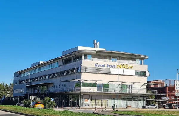 Nova lastnica Garni hotela Pristan je Univerza na Primorskem.