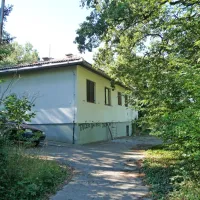  Na zemljišču nekdanje karavle na Plavjah bo ZRS Koper uredil prostore za delovanje Inštituta za oljkarstvo.