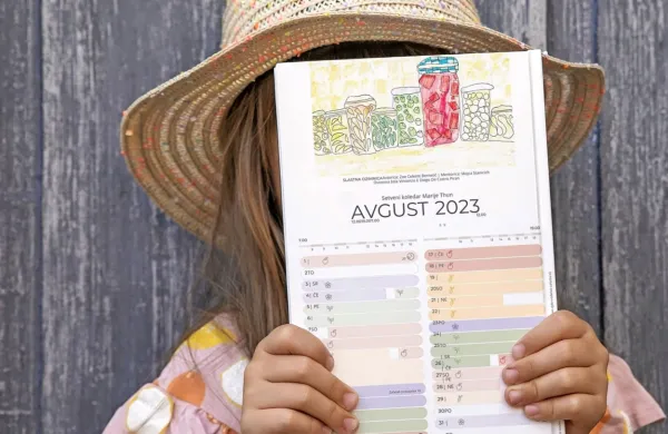 Tudi  Agrariin setveni koledar za leto 2023 je dobrodelen in poln  risb 
istrskih otrok.  