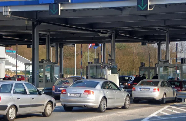 Z odpravo stalne kontrole na meji si prebivalci obmejnih vasi na 
Bistriškem obetajo manj zastojev v poletnih mesecih, predvsem 
pa nove možnosti za povezovanje s sosednjimi hrvaškimi kraji. 