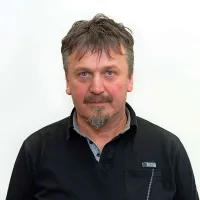 Karel Laharnar